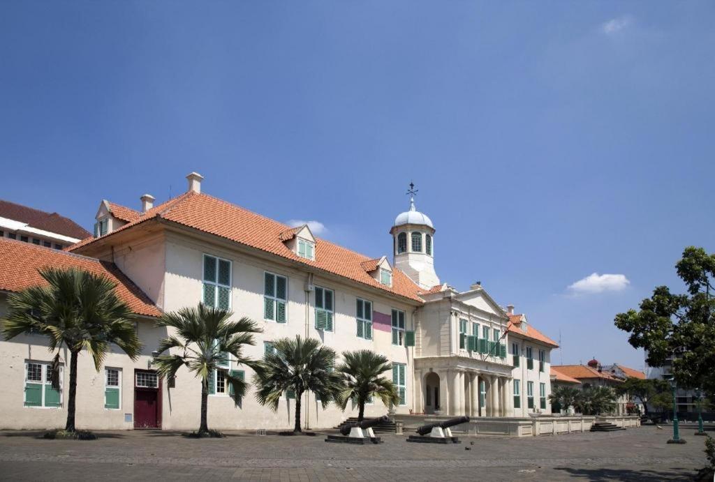 Amaris Hotel Mangga Besar Yakarta Exterior foto