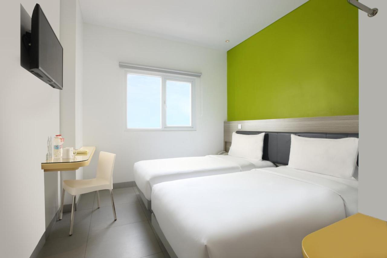 Amaris Hotel Mangga Besar Yakarta Exterior foto